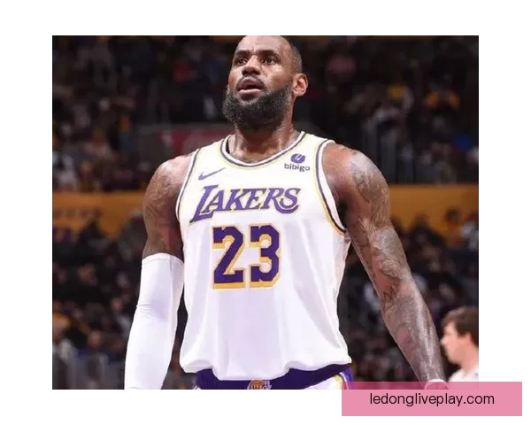 勒布朗41岁创8纪录再证明顶级自律 强势回应詹黑质疑