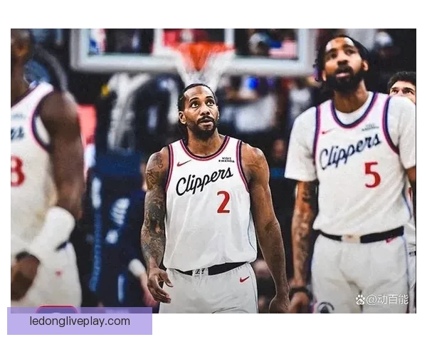 霍勒迪三分火力全开助开拓者胜快船阿夫迪亚准三双小卡难救主