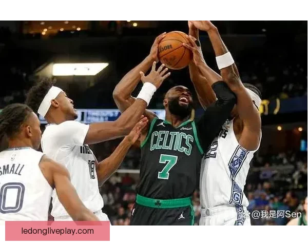 23日NBA焦点战前瞻 约基奇挑战克林根尼克斯欲终结奇才连败